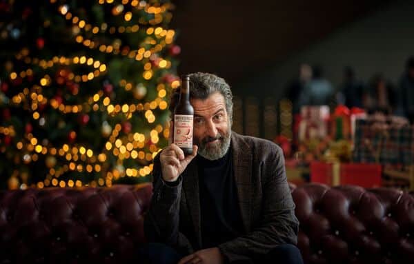 Luis Zahera vuelve a casa por Navidad de la mano de El Almendro y Estrella Galicia