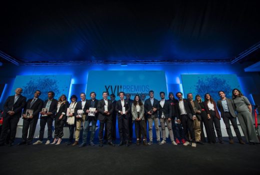 Foto de grupo de los galardonados en los XVII Premios Emprendedores