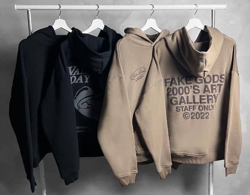 Fake Gods, la ropa del influencer que visten Quevedo, Piqué y jugadores del Barça