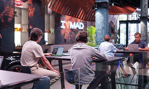 CUPRA City Garage coworking