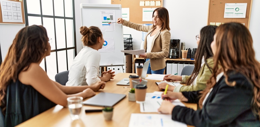 Emprender con impacto: cómo las mujeres están liderando la transformación empresarial sostenible