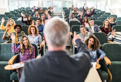 Los universitarios quieren ser empleados y después, emprendedores