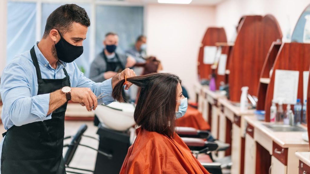Amazon abre su primera peluquería “futurista” en Londres