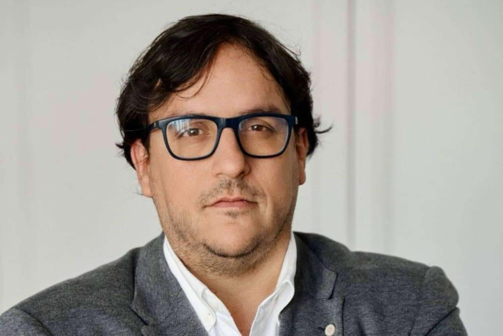52Platform avanza en su expansión internacional y estudia la apertura de un centro XtraordinarY People en Dubái