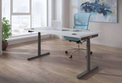 Ofiprix impulsa el bienestar laboral con mesas elevables eléctricas para combatir la inactividad
