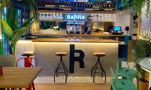 Interior de un restaurante Barra de Pintxos