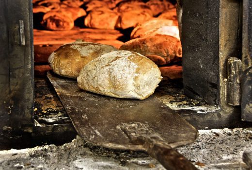 Las panaderías-cafeterías hacen que suba el pan