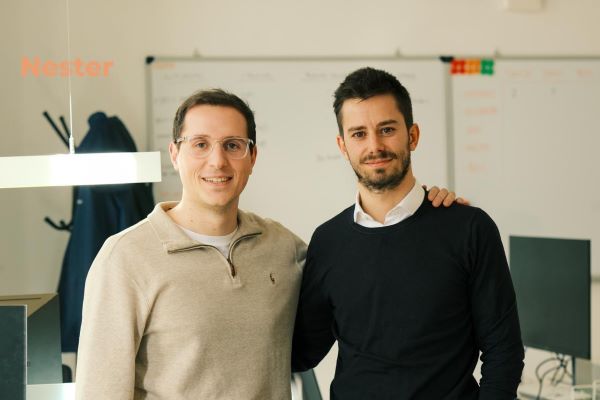 Kástor Olmo (derecha) y Álex Purull, fundadores de Nester, que acaba de anunciar una ronda de financiación