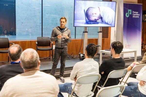 Pablo Fernández en el encuentro de PCA y Alicantec