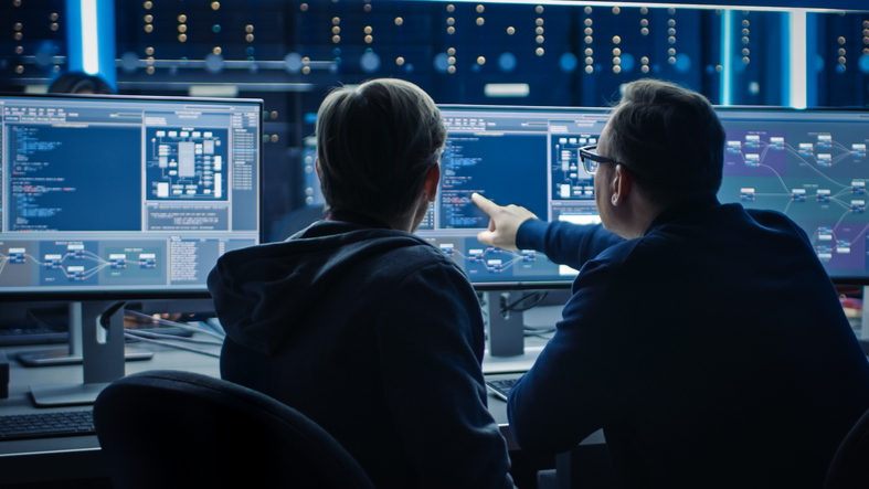 Profesionales tecnológicos en el sector TIC