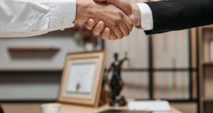 La reducción de la jornada laboral sigue su curso
