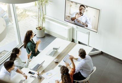 Reunión de trabajo híbrido. Teletrabajo