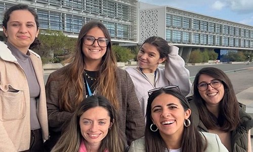 Proyecto Alicia es una especie de wallpop solidario