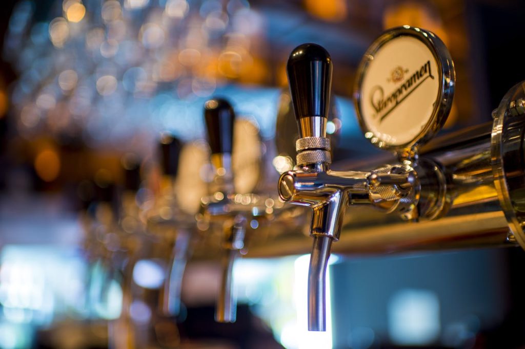 Las 11 franquicias de bares y cervecerías más rentables