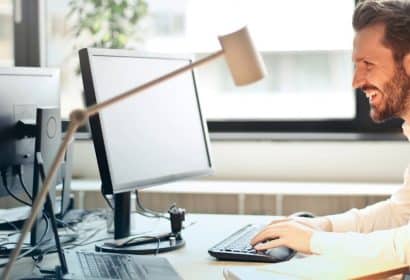 ¿Qué son las metodologías ágiles y cómo ayudan a mejorar el rendimiento empresarial?